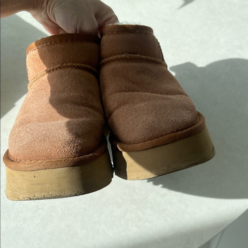 UGG platform Chestnut Brown Shearling-Lined Slip-… - image 4